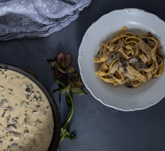 Tagliatelle s žampionovou omáčkou